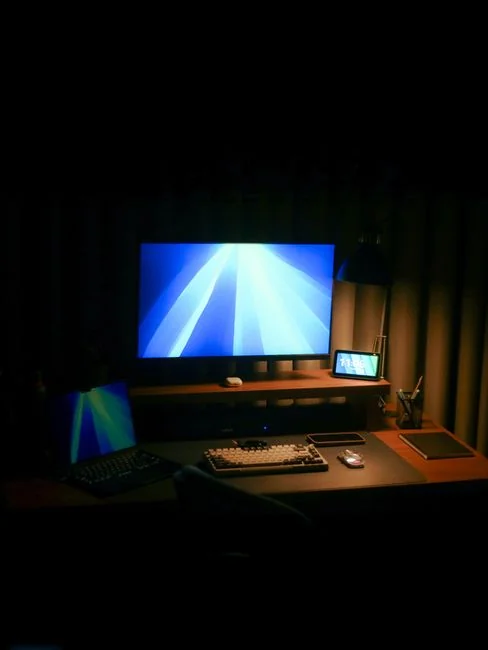Designer’s two-screen setup